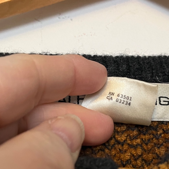 Large Vintage Alfred Sung Chenille \ Wool Cardigan Jacket. Gold and Black. - Picture 9 of 10